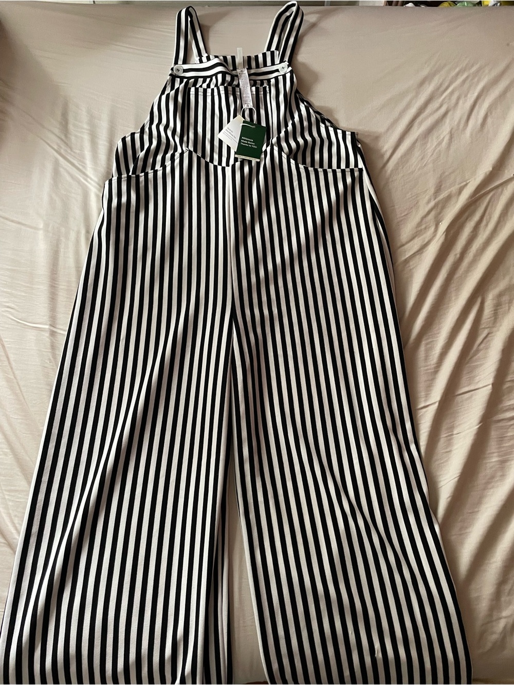 HALARA Black & White Vertical Stripe Wide-Leg Jumpsuit - Picture 3 of 6
